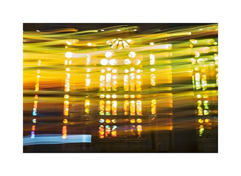 Sagrada Familia in Barcelona im Farbrausch