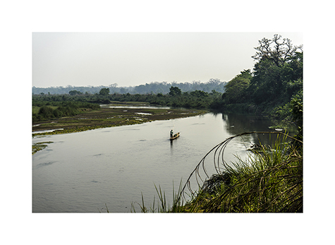 Ein Fischer im Chitwan Nationalpark in Nepal